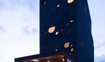 将“气泡”转化为室内外的设计元素，台湾宜兰“石光点之家”