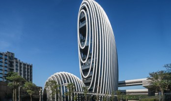 基隆河畔的绿色办公建筑 —— 砳建筑，台北 / Aedas