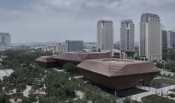 一组具有雕塑感的盒子：上饶城市规划展览馆、博物馆和档案馆 / 张雷联合建筑事务所