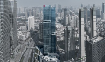 城市天际线的重塑与街道生活的缝合：武汉中海中心 / 柏涛设计