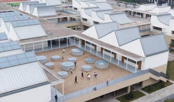 平行与光的学校——青衣江路小学校 / 迹·建筑事务所（TAO）