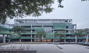 深圳国际低碳城会展中心升级改造 / 同济﹒原作设计工作室