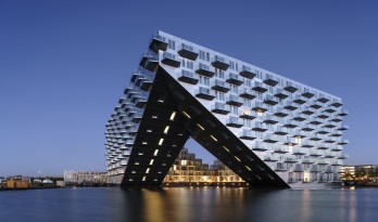 水上庭院住宅 Sluishuis / BIG + Barcode Architects