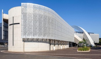 南非德班基督教中心 / Elphick Proome Architects