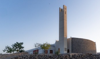 光与石，Al Gharra 清真寺 / Mohammed Ibrahim Shafee Architectural Office