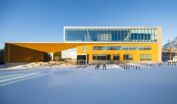 Lumit 艺术高中 / Lukkairoinen 建筑事务所