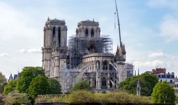 巴黎圣母院木屋顶，计划明年重新开放！