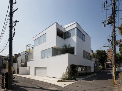 2014 by : 建筑学院 comments : 0 tags : kino, 体块堆叠, 商住建筑