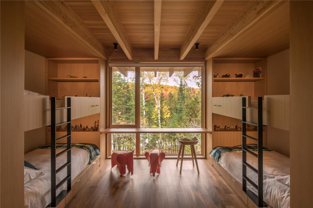 bear-stand-bohlin-cywinski-jackson_dezeen_2364_col_6.jpg