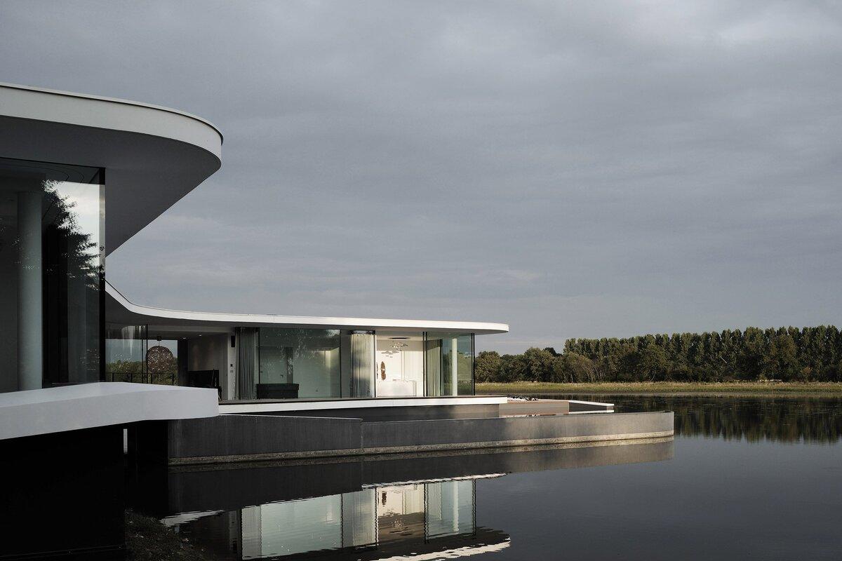 white-snake-house-aum-france_dezeen_2364_col_12-852x568.jpg