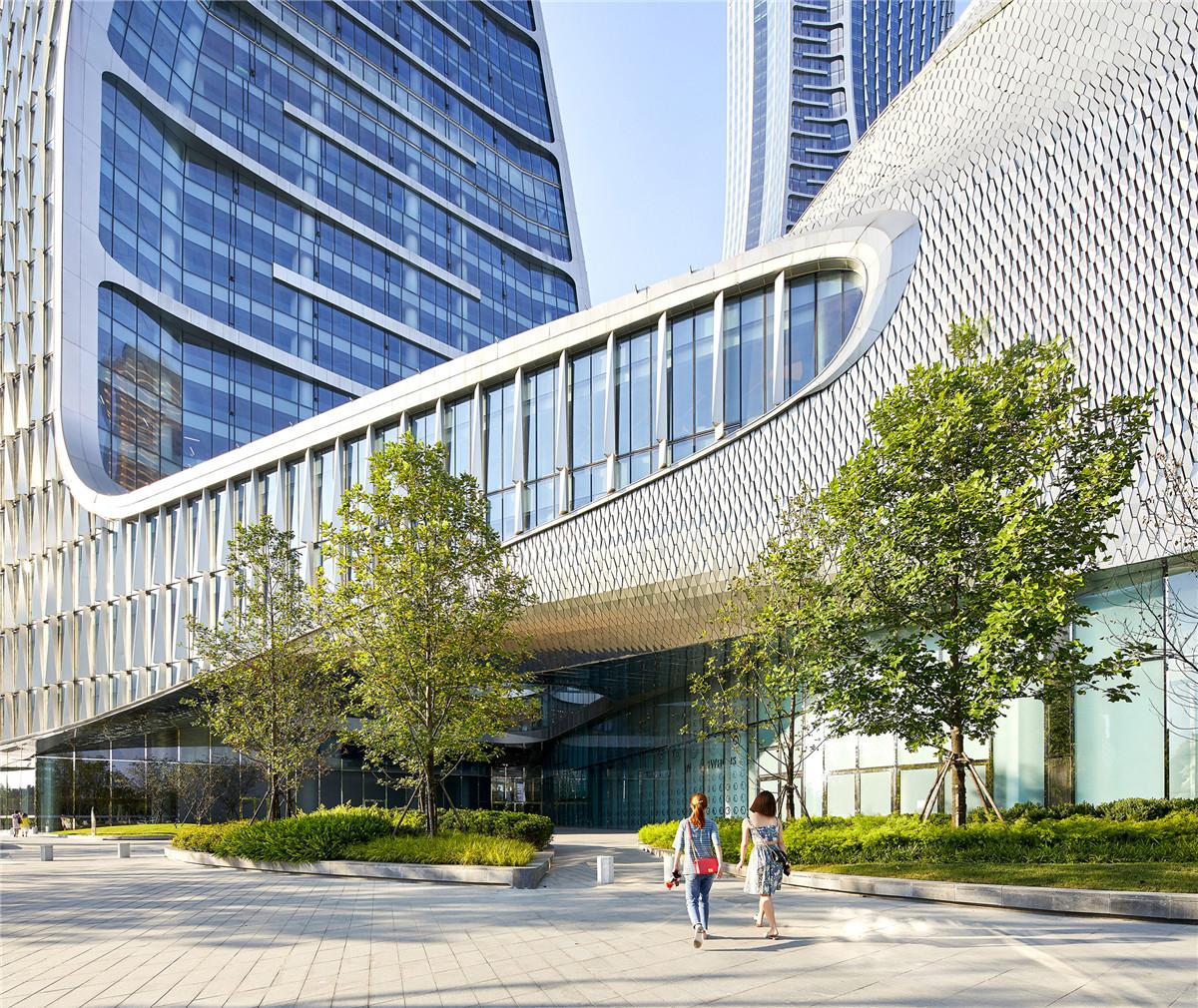 1505816993559822.jpg raffles-city-hangzhou-unstudio-architecture_dezeen_2364_col_12.jpg