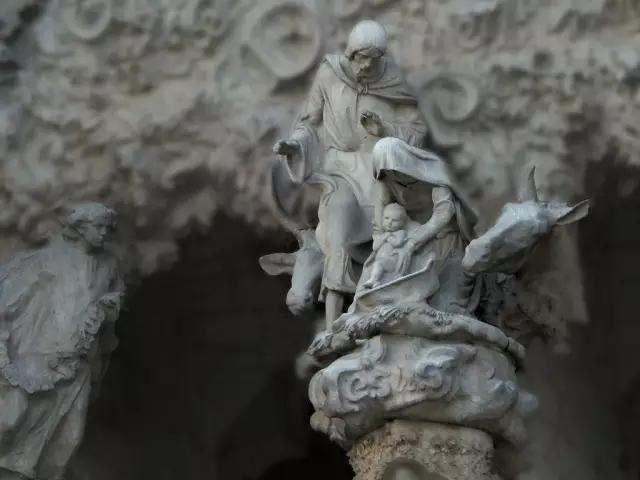 建了134年，全世界最伟大的“烂尾楼”，就要峻工了！