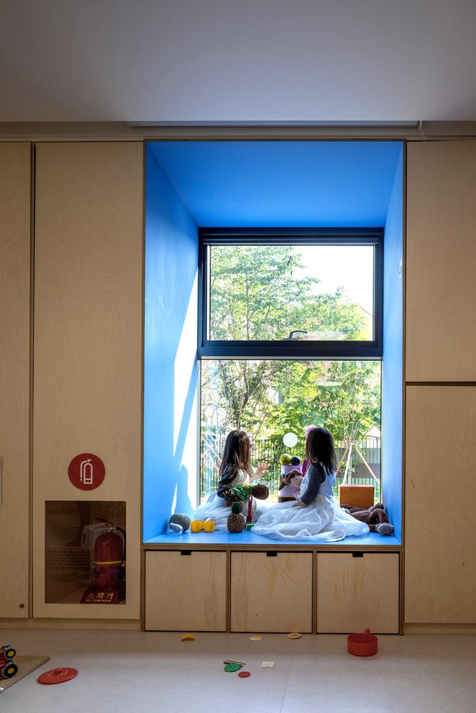 拥抱阳光，与自然相融——Naver Imae幼儿园 / D•LIM Architects