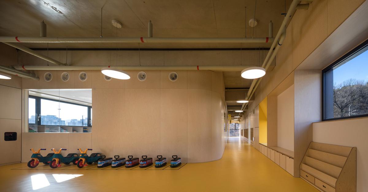 拥抱阳光，与自然相融——Naver Imae幼儿园 / D•LIM Architects