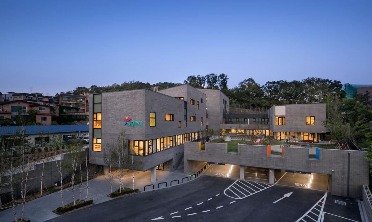 拥抱阳光，与自然相融——Naver Imae幼儿园 / D•LIM Architects