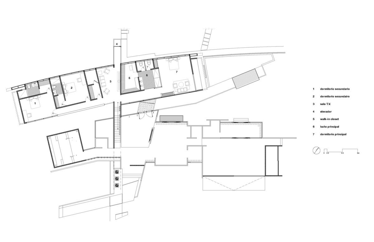 75°角凌厉向上，张力十足的PMX一号住宅 / QBO3 Arquitectos