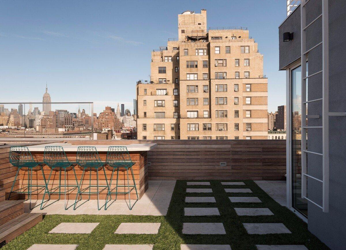 1515806475322092.jpg west-village-penthouse-tbd-renovations-interiors-new-york-city-usa_dezeen_2364_col_44.jpg