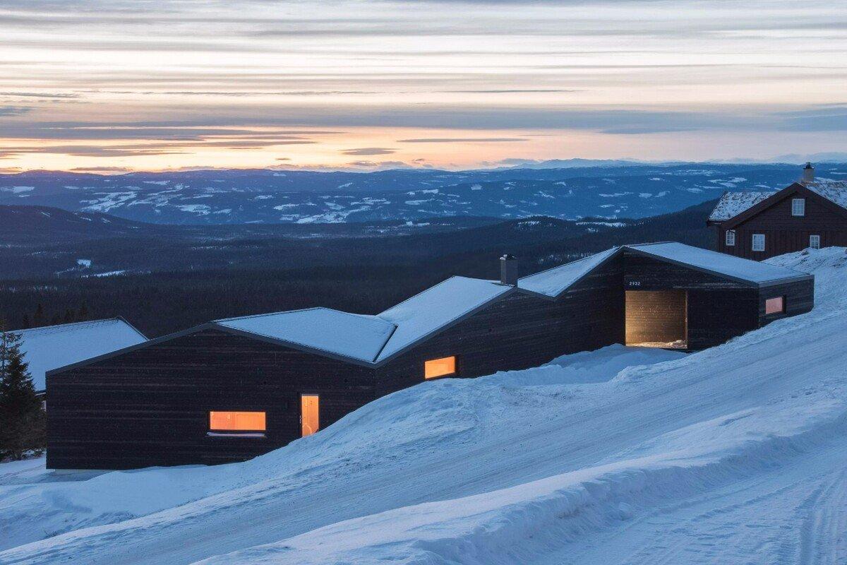 匍匐曲折，顺势而成——CABIN SJUSJØEN / ASLAK HAANSHUUS ARKITEKTER