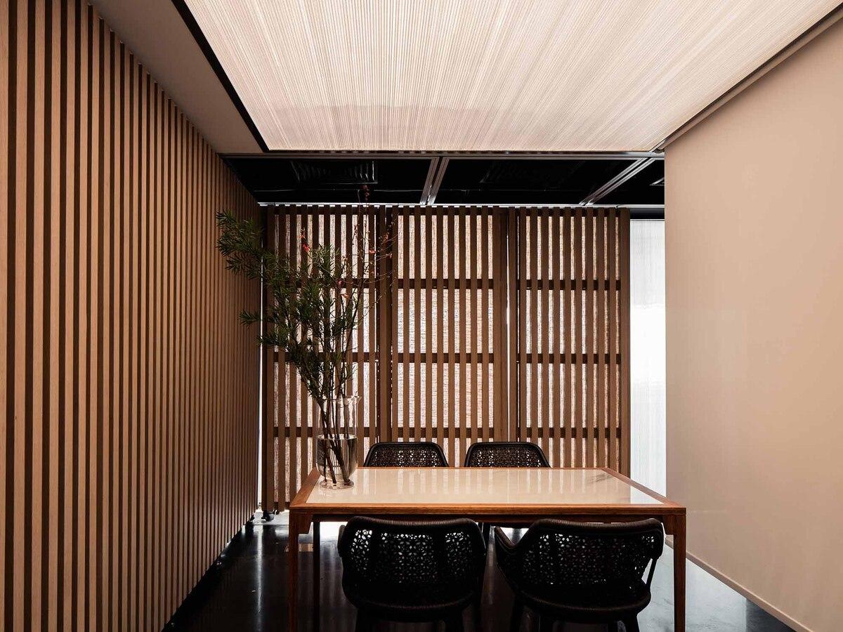 三里六七——视觉与味觉的诗意融合 / 左通右达建筑工作室