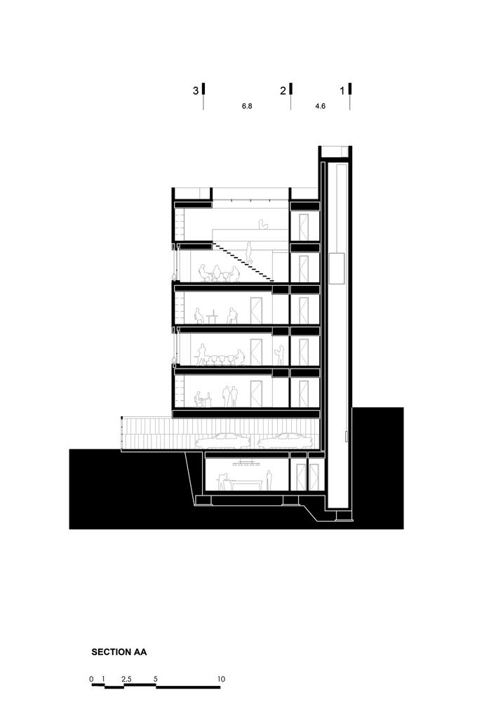 一栋建筑只做一个立面：伊朗棋盘格办公楼