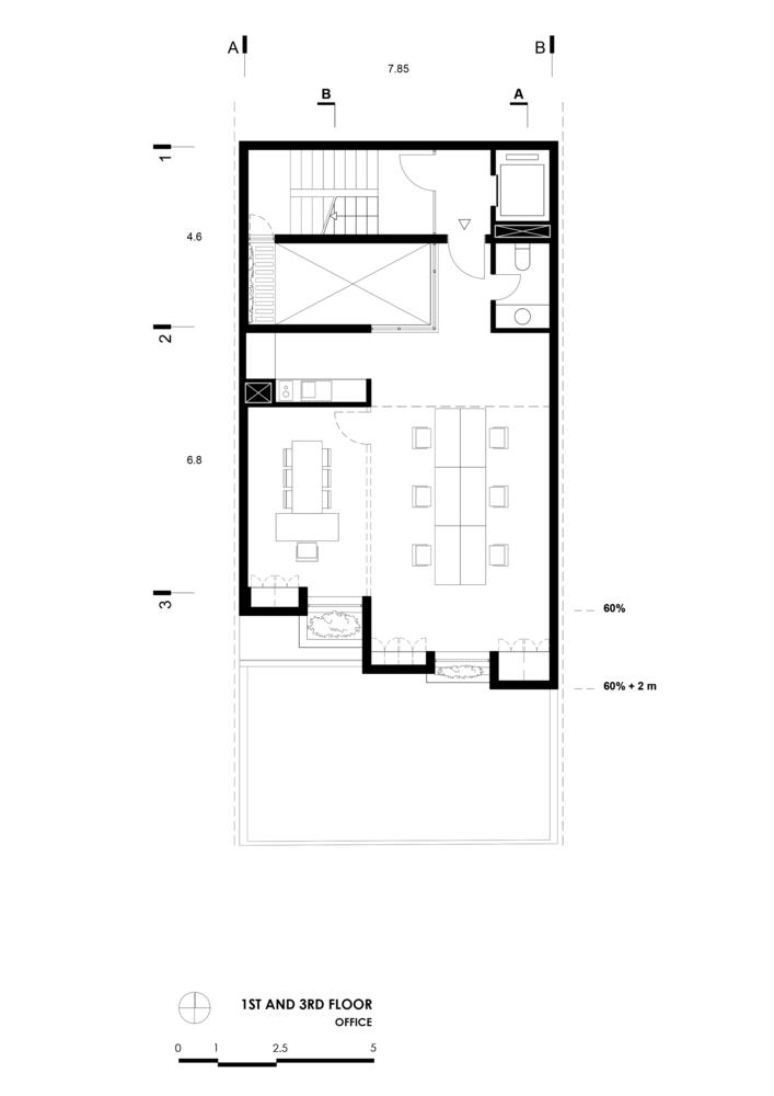 一栋建筑只做一个立面：伊朗棋盘格办公楼