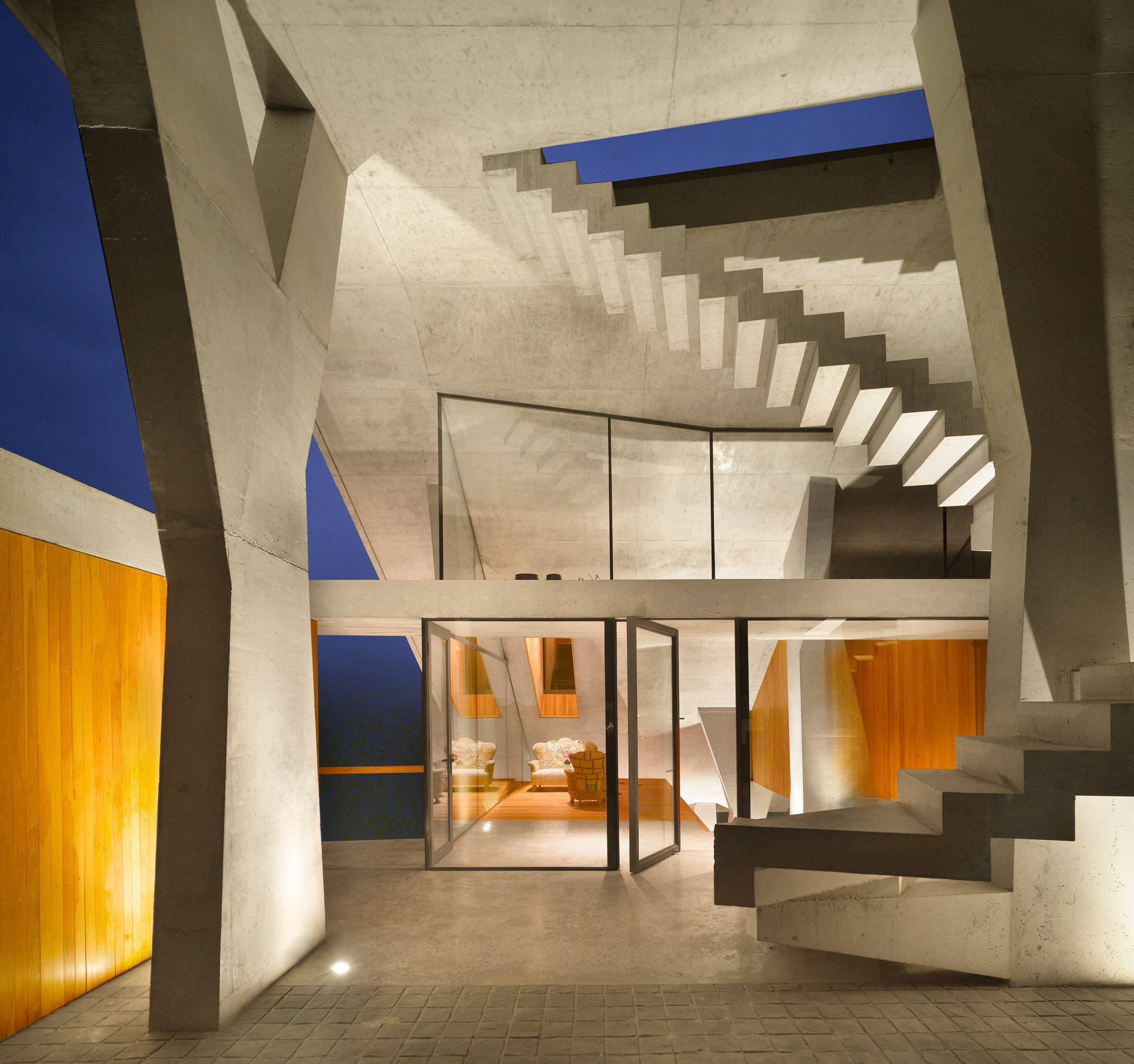 casa-ghat-max-nunez-arquitectos-architecture-chile_dezeen_2364_col_5.jpg