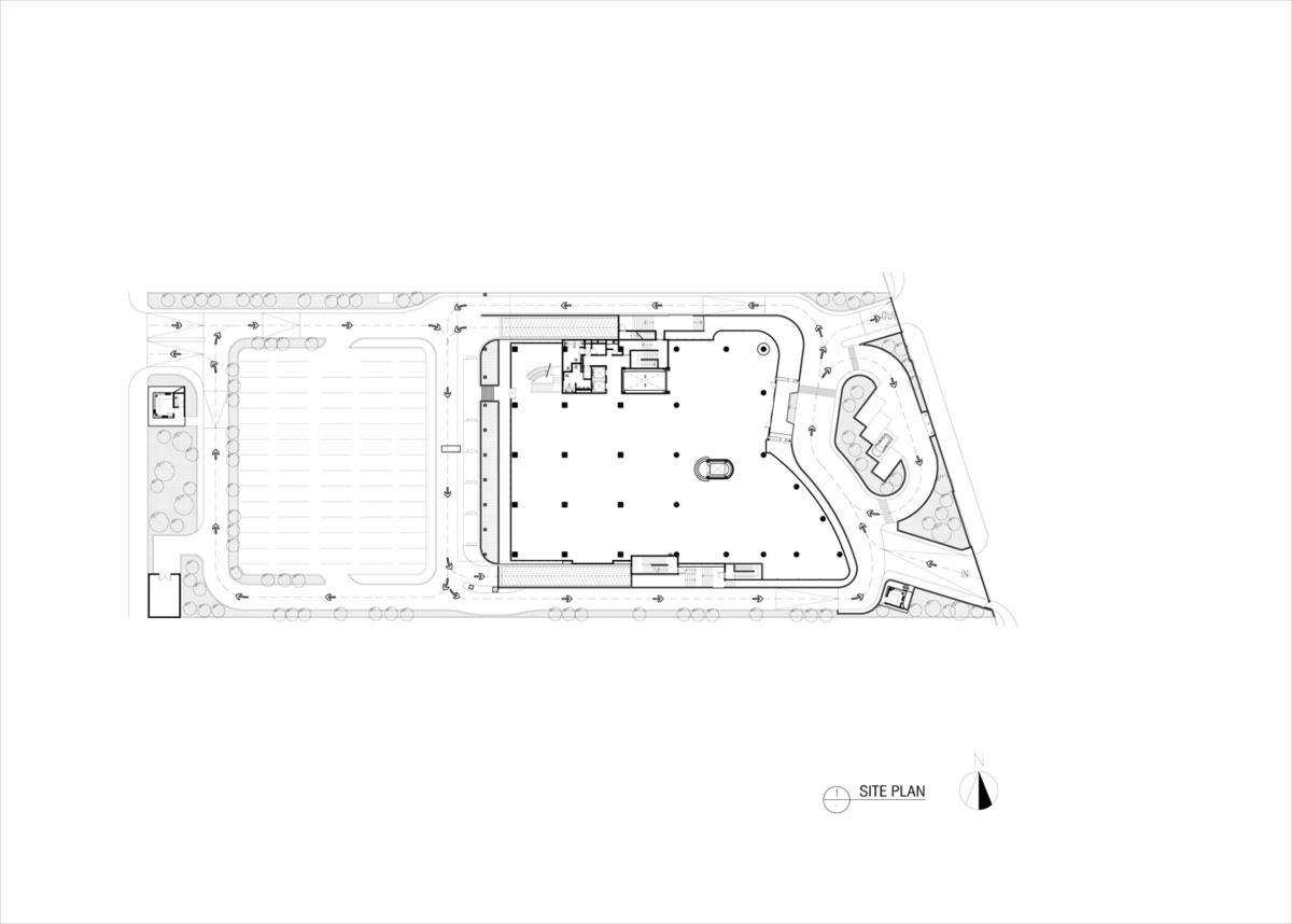 九转回环、流畅现代的车展大厅及办公楼设计