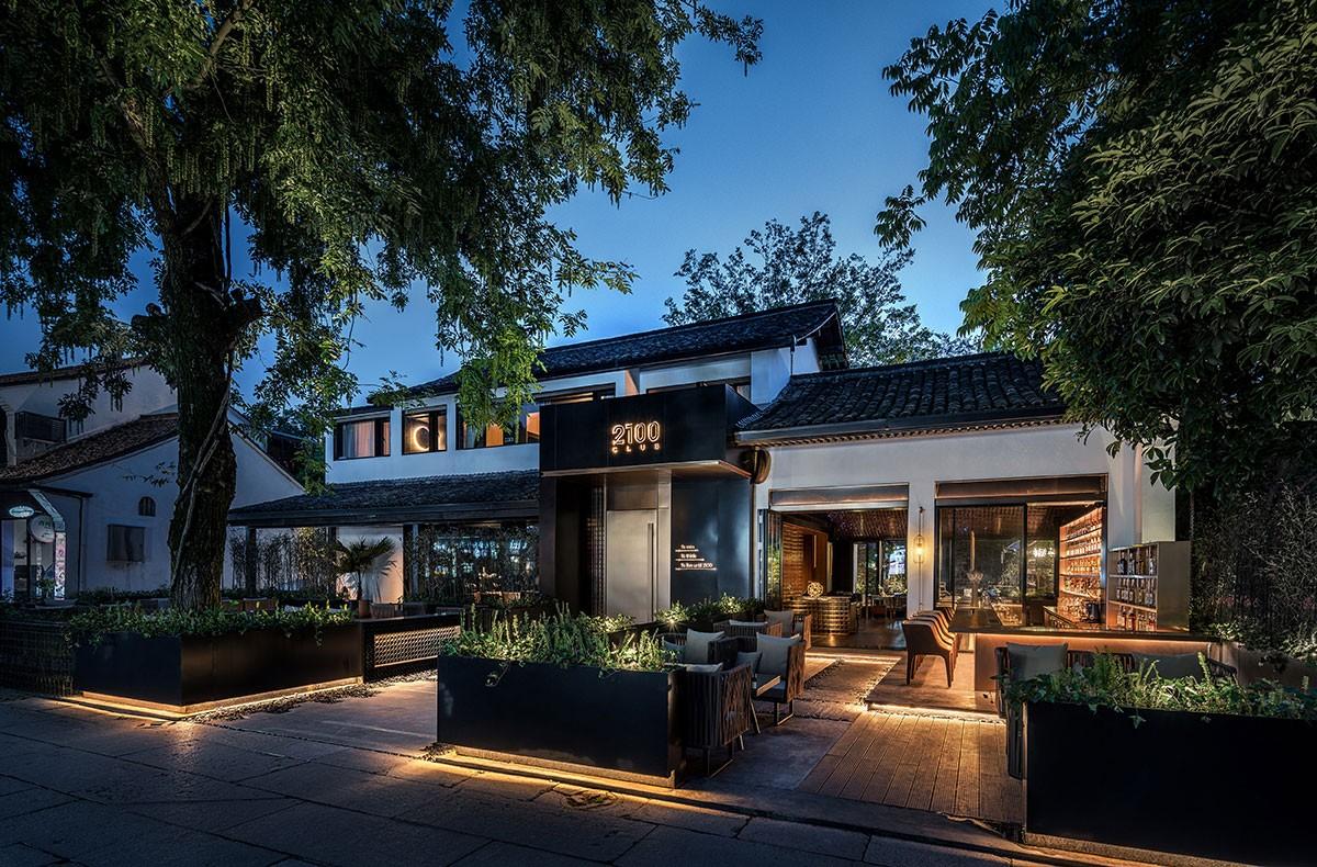 全球首家区块链酒吧 — 2100Club