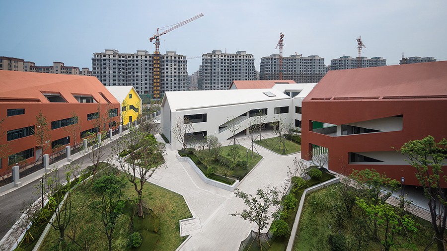 05_水泥森林中的理想家园 丨Ideal School In High-density Space ©苏圣亮.jpg
