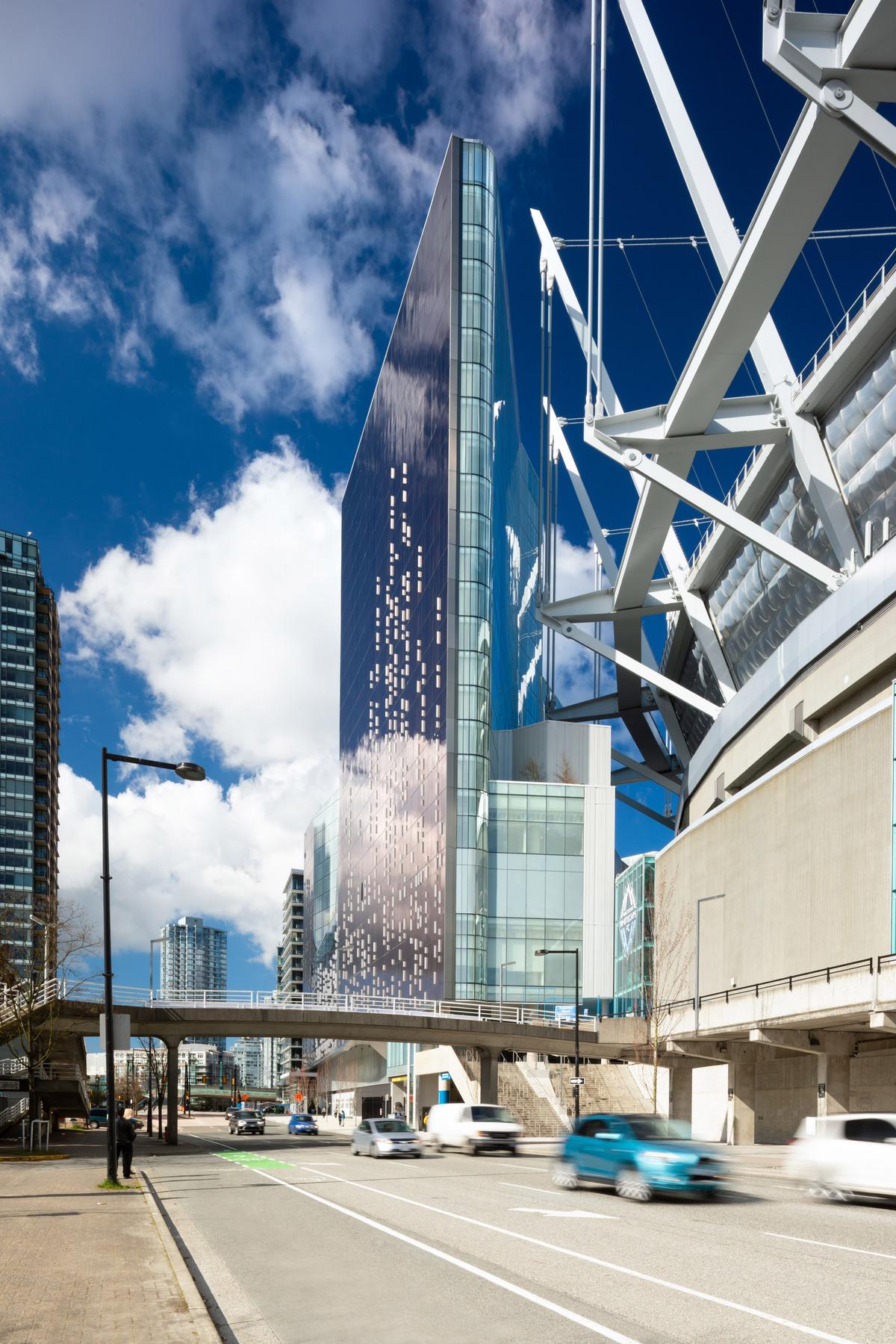 1544769495155671.jpg parq-acdf-architecture-architecture-49-vancouver-canada_dezeen_2364_col_15.jpg