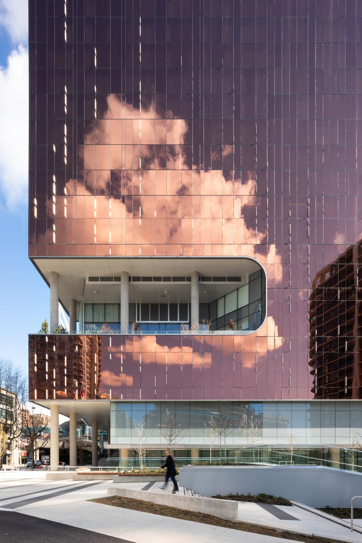 1544769867517809.jpg parq-acdf-architecture-architecture-49-vancouver-canada_dezeen_2364_col_20.jpg