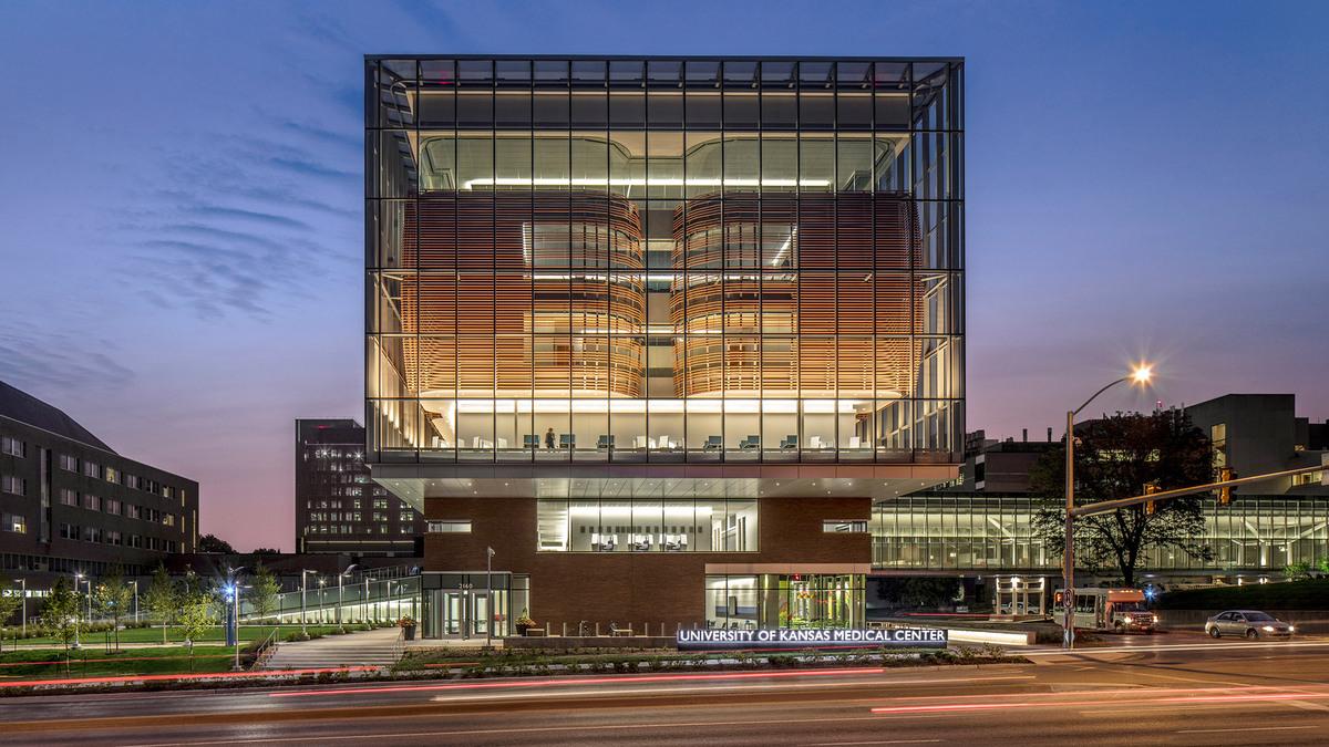 1544779487157658.jpg medical-center-university-of-kansas-co-architects-architecture-kansas-city-usa_dezeen_2364_hero2-852x479.jpg