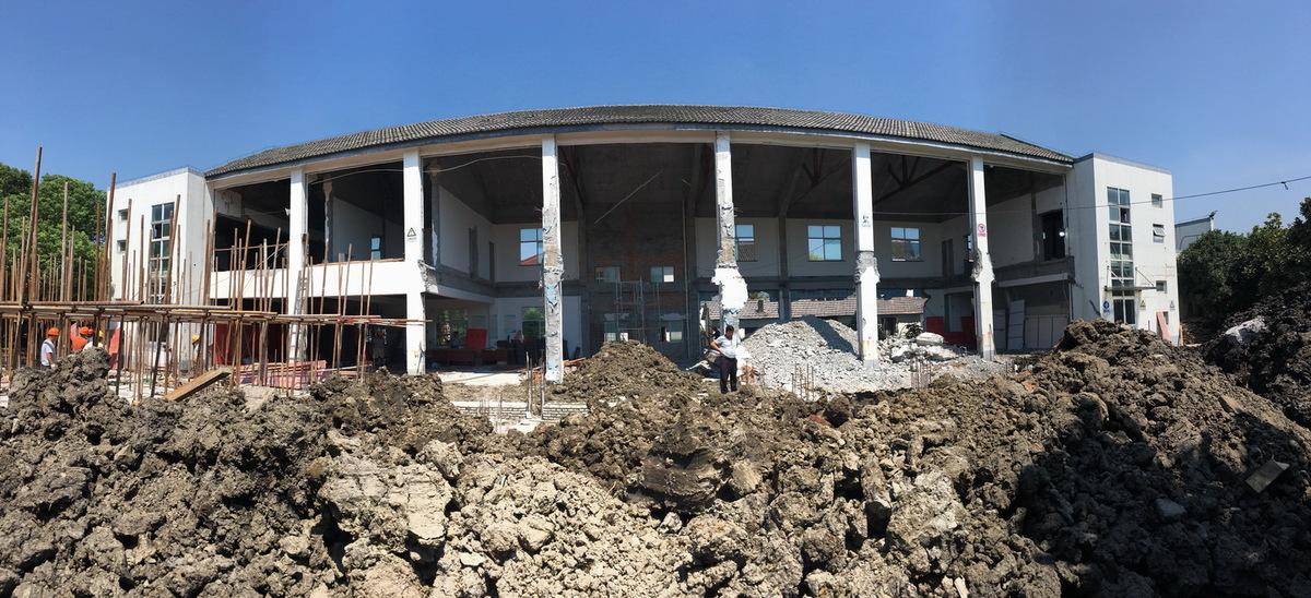 1545362296576500.jpg 调整大小 将梁和楼板去掉后释放老建筑的空间潜力.jpg