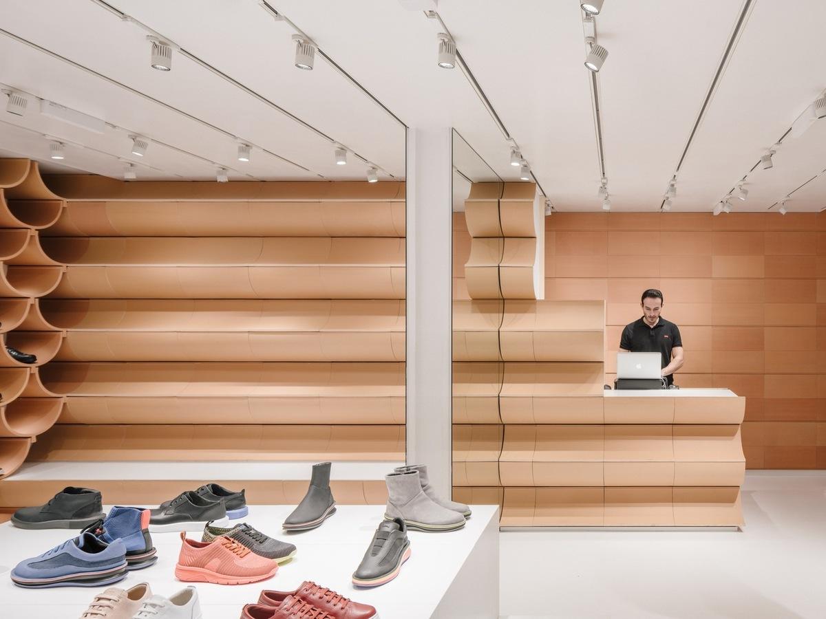 Camper 专卖店 / 隈研吾建筑都市设计事务所 