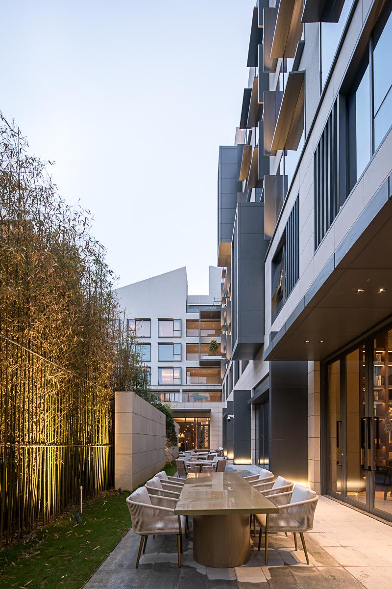 9 - 一楼庭院 First Floor Courtyard.jpg