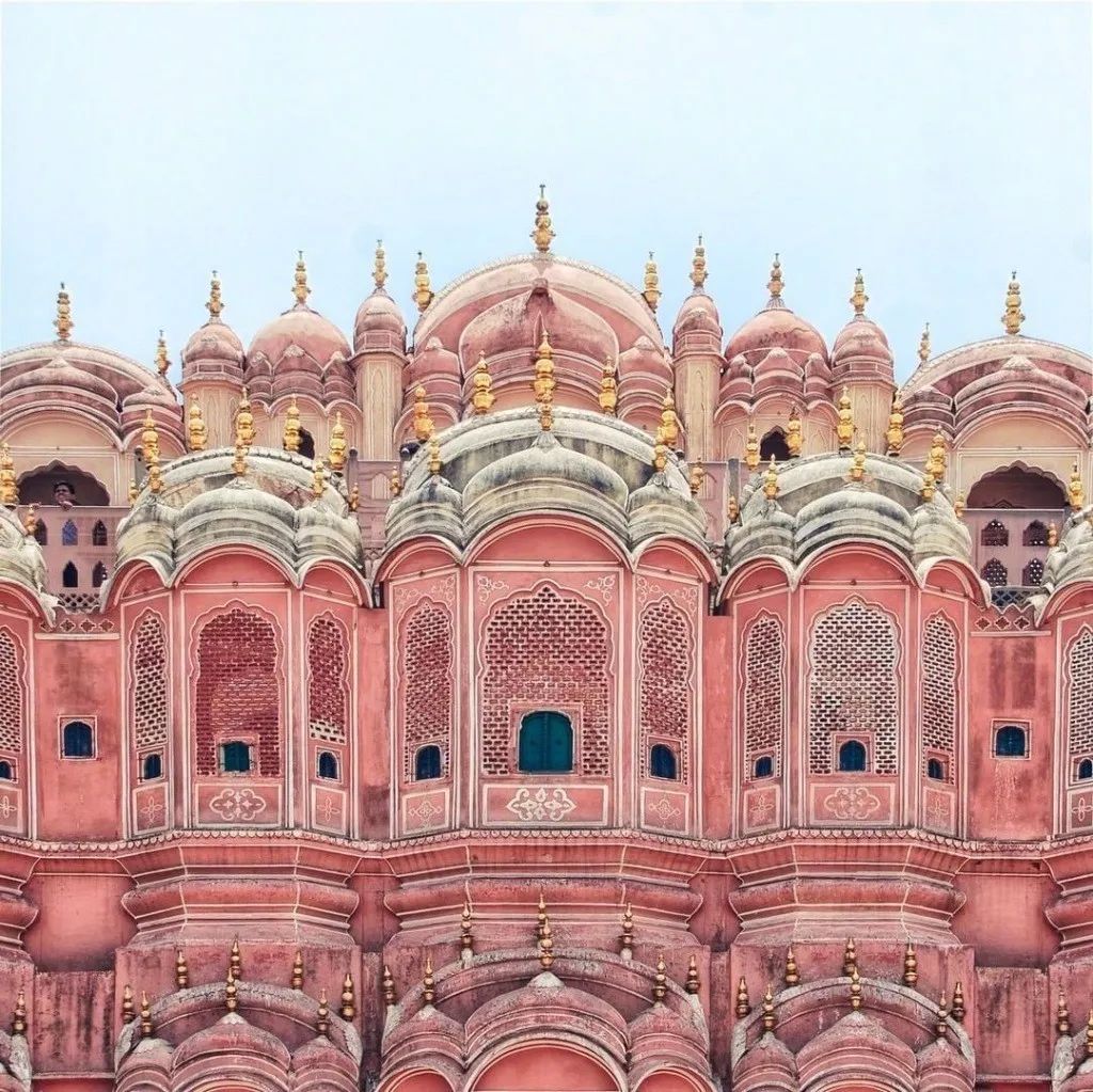 【携程攻略】阿格拉阿格拉贾玛清真寺景点,贾玛清真寺是印度最大的，也是世界三大之一。门票免费，但每人收相机…