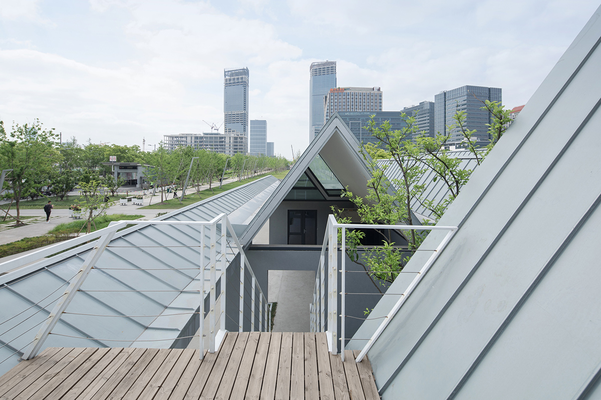 ▲社区之家屋顶露台，©苏圣亮摄 Roof terrace of the  community pavilion.jpg