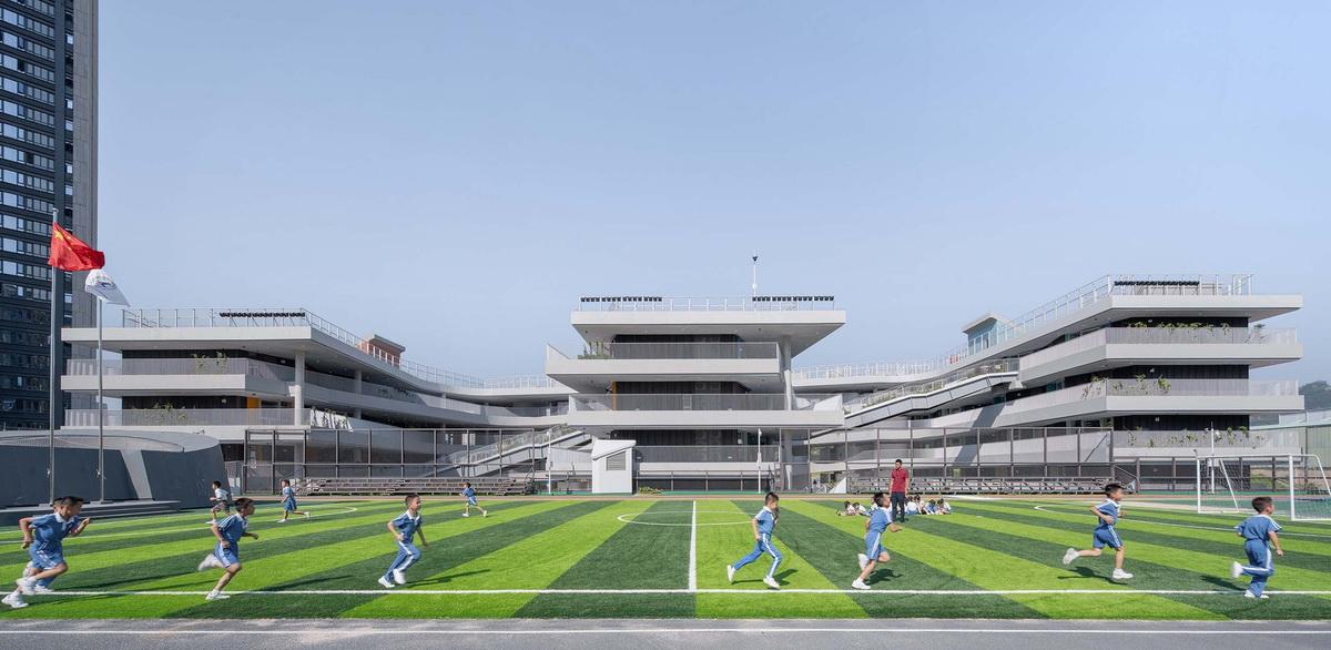 城市中的“山谷庭院”：深圳红岭实验小学 / 源计划建筑师事务所