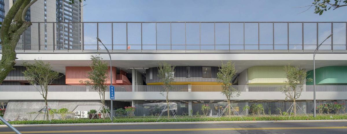城市中的“山谷庭院”：深圳红岭实验小学 / 源计划建筑师事务所