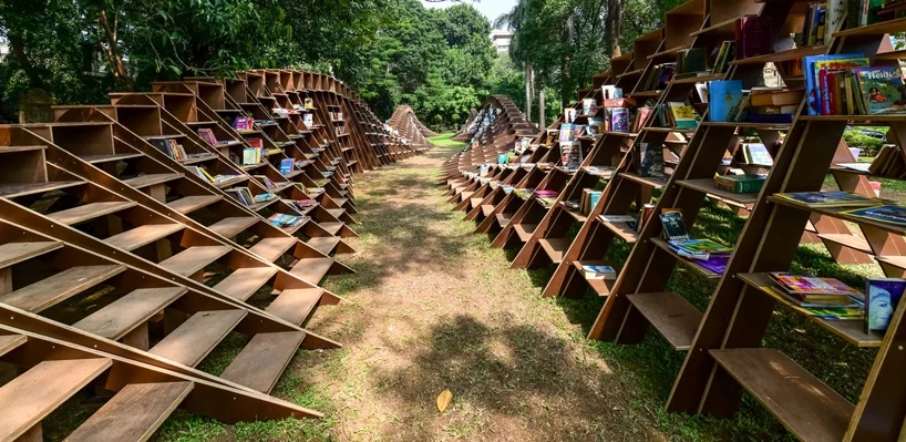 nudes-the-bookworm-pavilion-mumbai-designboom-4.webp.jpg