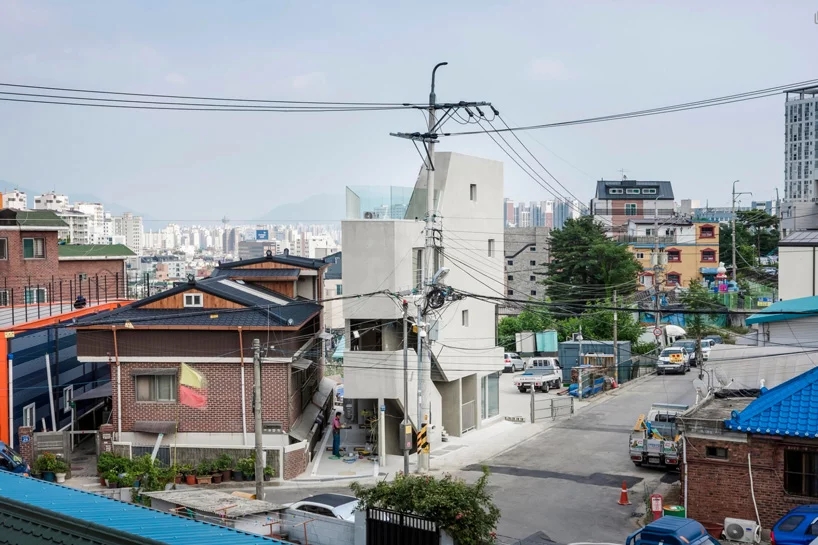 architects-h2l-slit-house-south-korea-designboom-8.webp.jpg