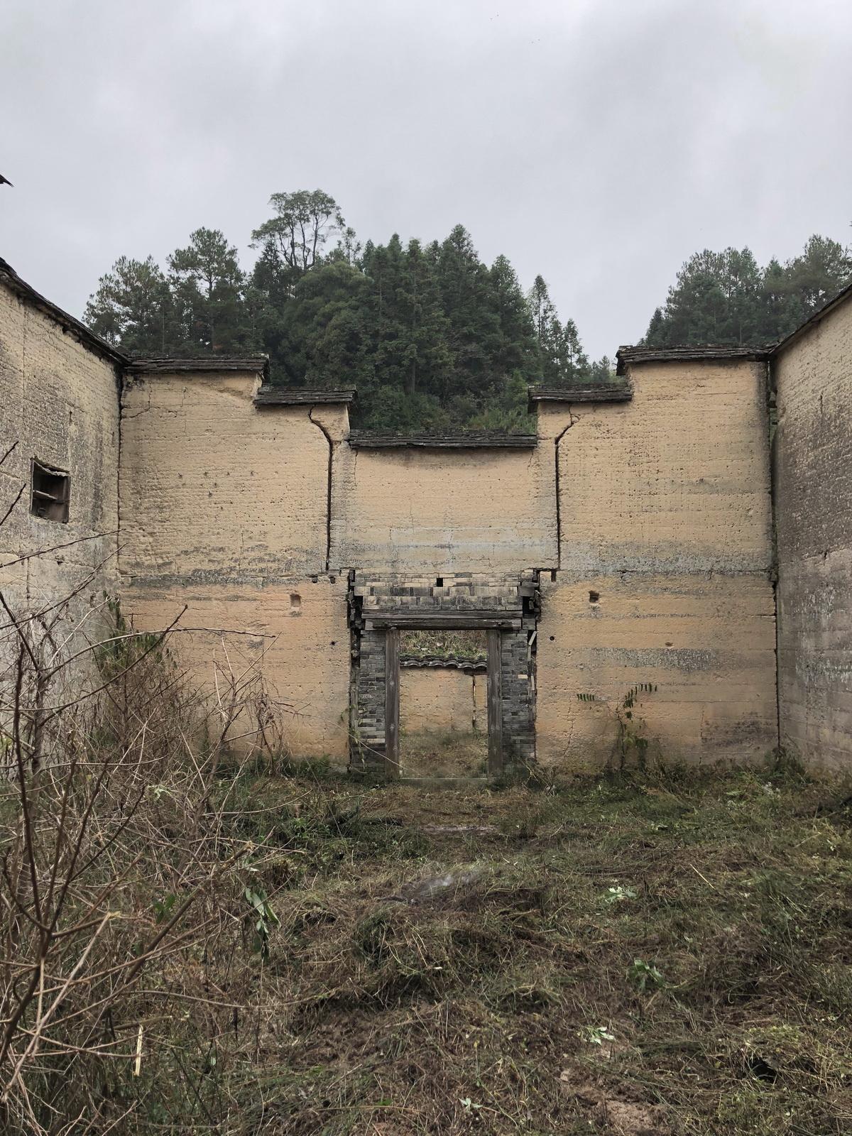 02 夯土墙建筑原貌 Original Appearance of the Rammed Earth Wall Building.jpg