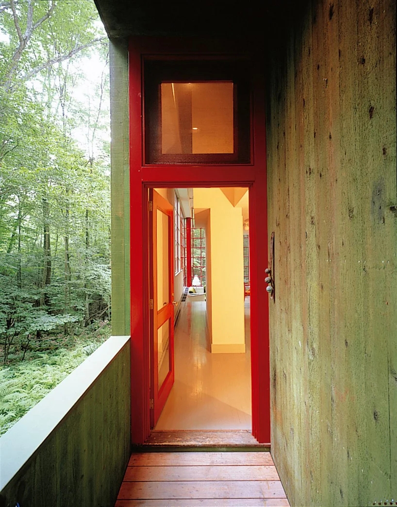 bohlin-cywinski-jackson-forest-house-connecticut-designboom-006.webp.jpg