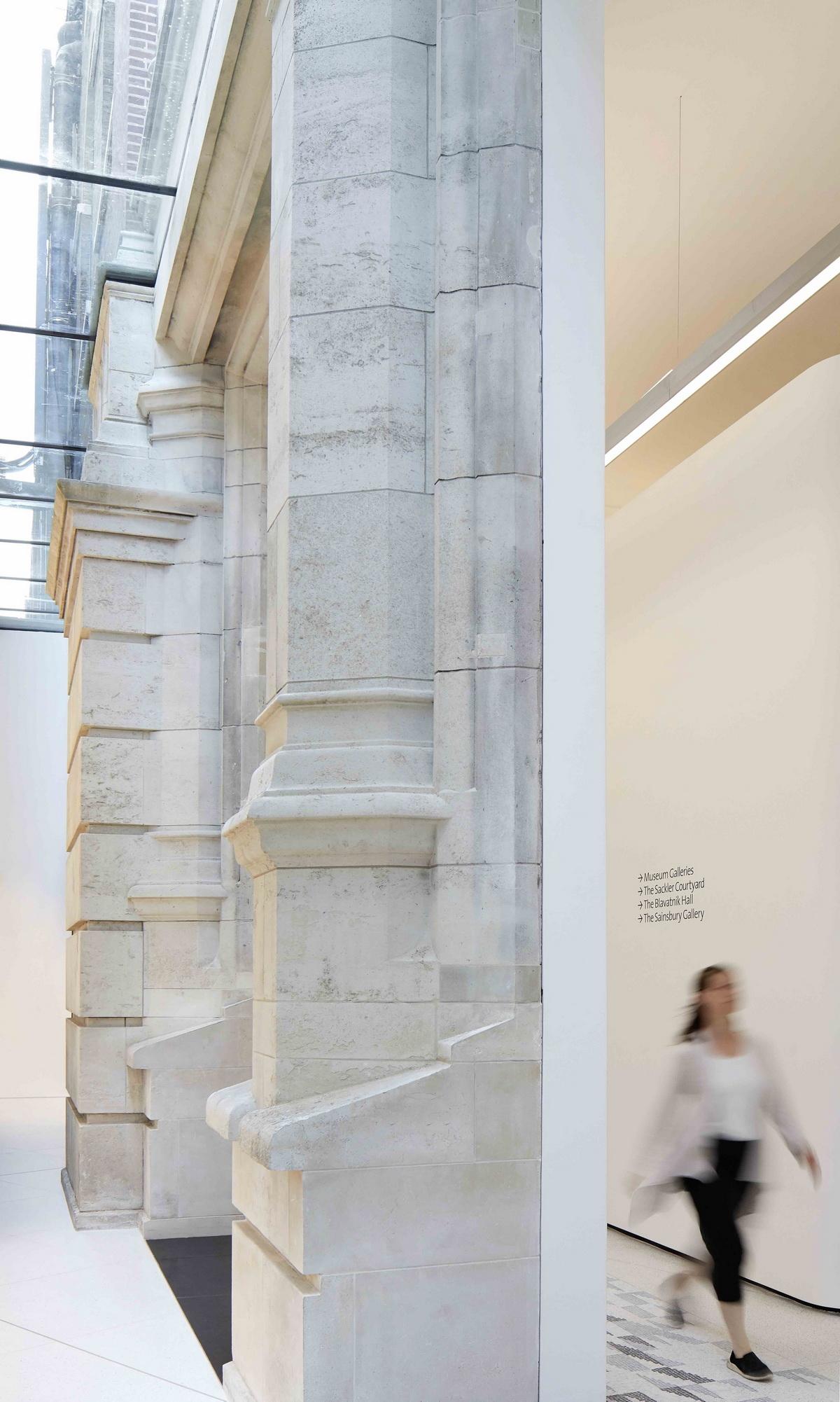 1591772953585730.jpg e1 _The_Blavatnik_Hall__the_V_A_Exhibition_Road_Quarter__designed_by_AL_A_©Hufton_Crow__调整大小.jpg
