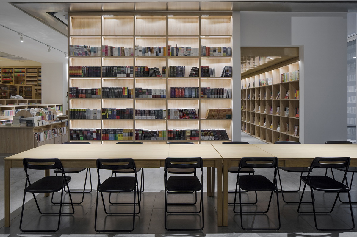33 书店阅读区 Reading area©Peter Dixie（英），洛唐建筑摄影_调整大小.jpg