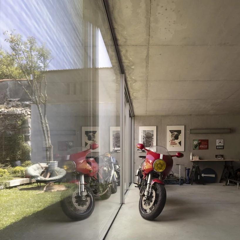 1597896556703421.jpg fcc-arquitectura-gc-house-portugal-designboom-8.webp.jpg