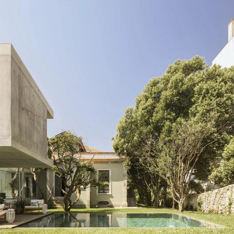 1597896746644238.jpg fcc-arquitectura-gc-house-portugal-designboom-b.webp_调整大小.jpg