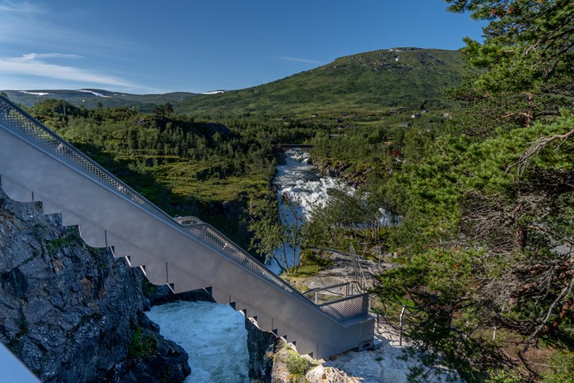voringsfossen-norwegian-scenic-route-hardangervidda-carl-viggo-holmebakk-designboom-06.jpg