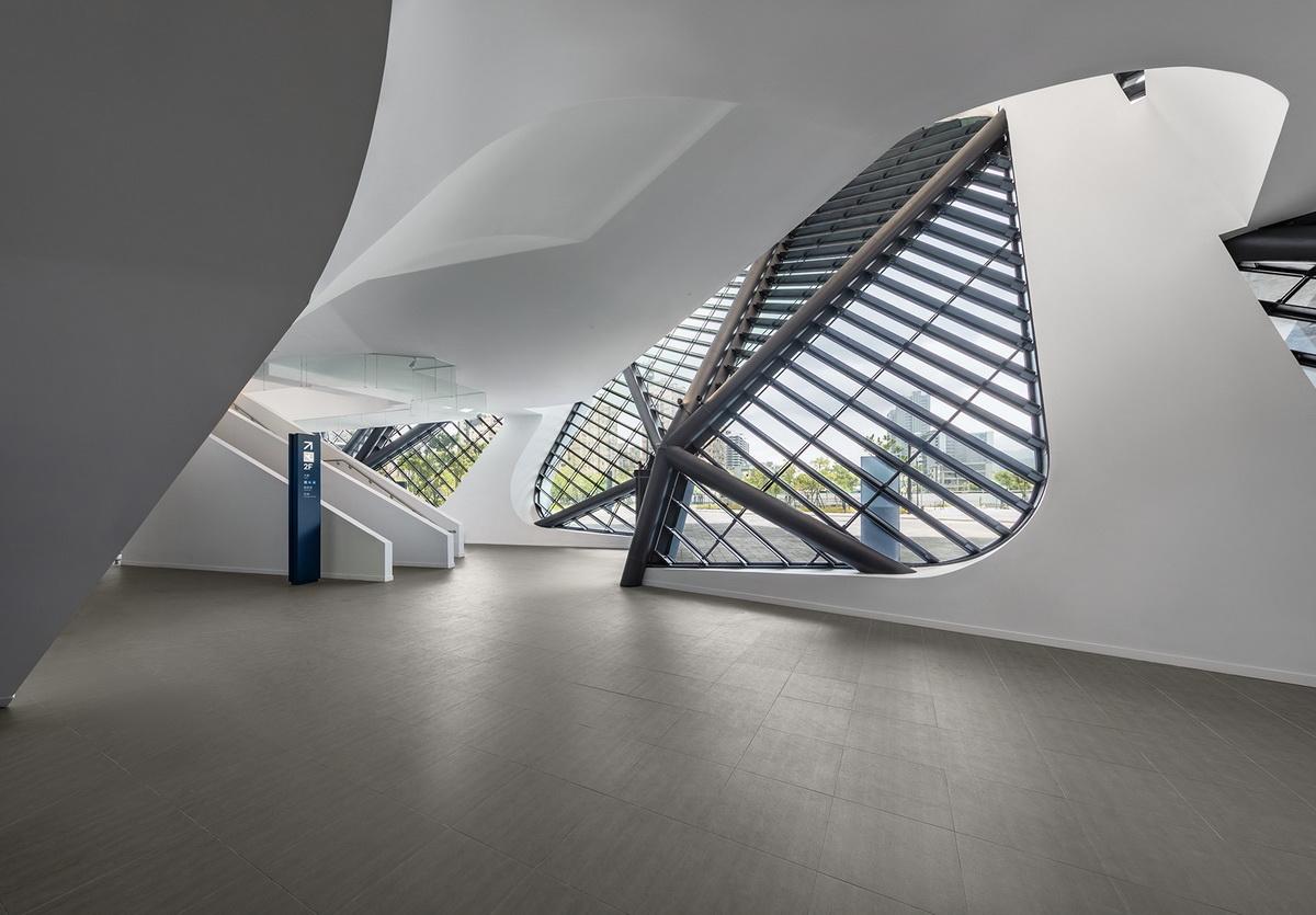 灵感源于流动的晶体几何形状——台北音乐中心 / RUR Architecture DPC