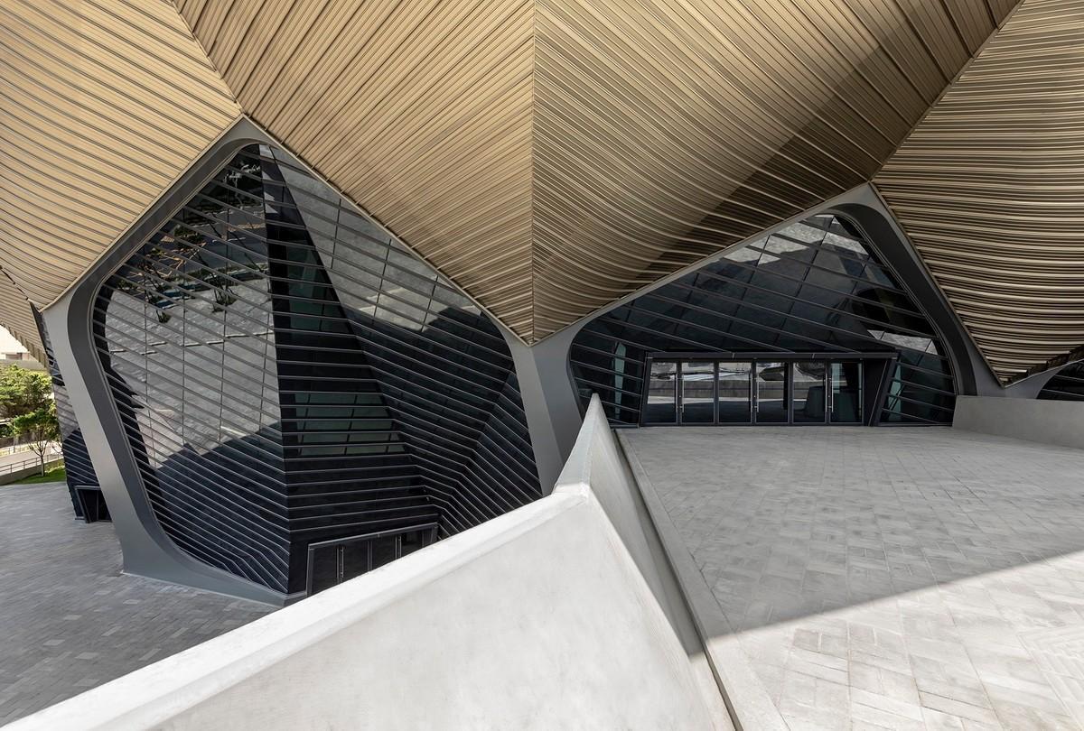 灵感源于流动的晶体几何形状——台北音乐中心 / RUR Architecture DPC